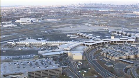 Capturan A Recluso Que Se Fugó Dentro Del Aeropuerto De Newark