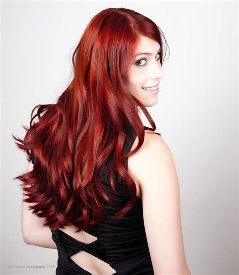She is slim, tall and pretty. Long dark red hair | Hairstyles | Hair-photo.com