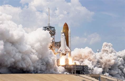 Nasa Rocket Launch Nasas New Rocket Wont Be Ready For Moon Shot