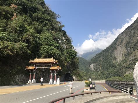 太魯閣出軌釀54死是人禍？ 運安會主委 楊宏智 在記者會作最新說明。 運安會強調，調查過程會由事故相關單位，主要是承包工程公司、台鐵局、鐵道局、交通部、太魯閣製造商等相關單位代表，共同組成調查團隊，應用相關技術調. 台湾八景のひとつ「太魯閣渓谷」に行ってみたい | 旅行記事 | emo エモ - 旅メディア