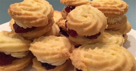 How To Make Viennese Whirls Viennese Whirls Sugar Cookie Recipe Easy Easy Cookie Recipes