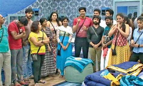 Rajith ayaljde age consider cheyam ayirinnuu athu konduuu aha reshma ye adhyam evict cheyoooo. Bigg Boss Tamil: Online vote to missed call numbers, save ...