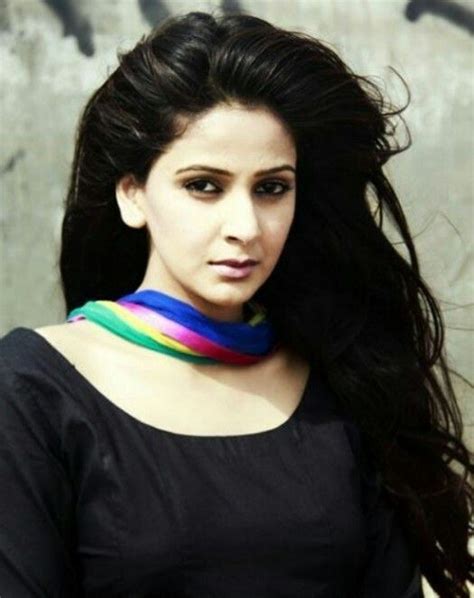 Saba Qamar Hd Pic Pakistani Actress Bollywood Actress Without Makeup