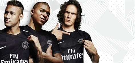 Related wallpapers to edinson cavani wallpapers. Neymar Mbappe Cavani PSG Wallpaper | Footballeur, Footeux, Psg