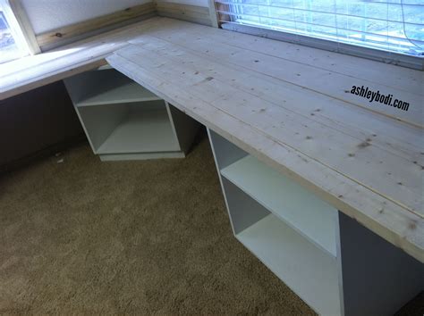 I love how you can see the x shaped legs from every. Pin by ALICIA on Our new house | Desk plans, Diy desk ...