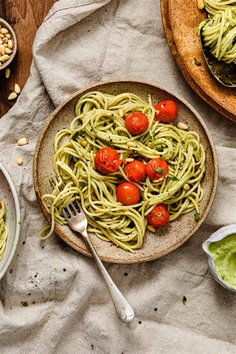 Creamy Avocado Pasta With Roasted Tomatoes Kalejunkie