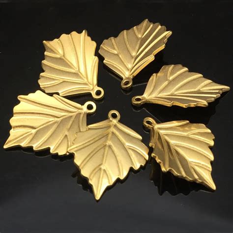 10pcslot Leaf Charms Gold Tone Stainless Steel Charms Pendants Fashion