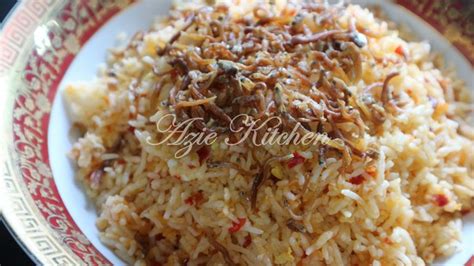 Dengan aroma nasi ayam yang dihasilkan untuk resepi nasi ayam , part paling penting sudah tentulah pada bahagian lauk ayam. Nasi Goreng Cili Merah Yang Simple Dan Sedap - Azie Kitchen
