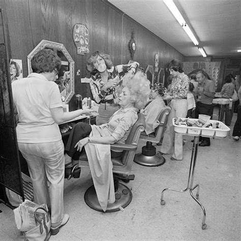 A Memoir In Photos New York’s Sassy 1970s Vintage Hair Salons Vintage Beauty Salon Vintage