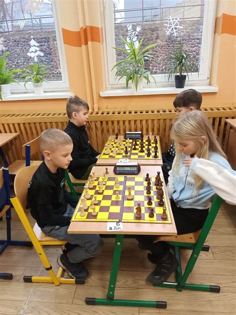 Świąteczny turniej szachowy dla dzieci