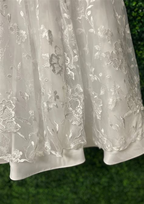 Joan Calabrese White Embroidered Lace Communion Gown – Sara's Children