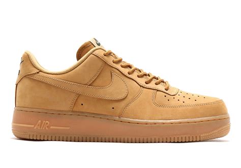 Featuring nike air technology that dates all the way back to the 1970s, the nike air force 1 low is a model that embodies advanced design and standout comfort. Nike Air Force 1 Low Flax Wheat Release Info | SneakerNews.com