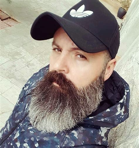 Pin By Leo Rojas On Barbas Beard Styles For Men Beard Styles Long Hair Beard