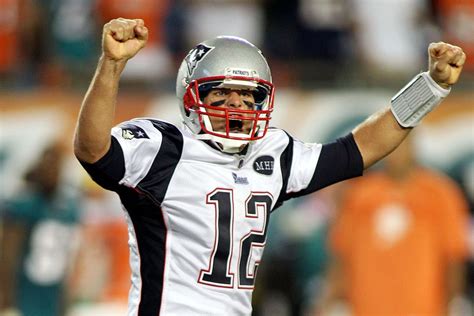 Tom Brady Chad Henne Combine For Slew Of Nfl Records On Monday Night