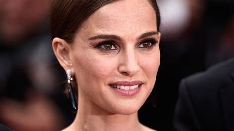 Natalie Portman Makes Debut As Jackie Kennedy In First Biopic Photo