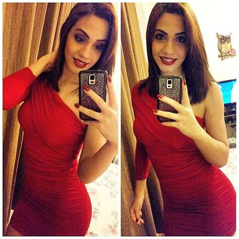 Eduarda Vieira On Instagram “” Girl Burgundy Outfit Lady In Red