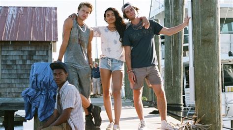 A teenager enlists his friends to hunt for a treasure linked to his father's disappearance. Outer Banks Season 2 Release Date, Cast And Trailer - Auto ...