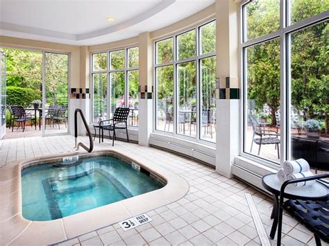In the area surrounding the saratoga springs hilton garden inn, guests can discover a number of restaurants, golf courses and outdoor activities. HILTON GARDEN INN SARATOGA SPRINGS $109 ($̶1̶1̶8̶ ...