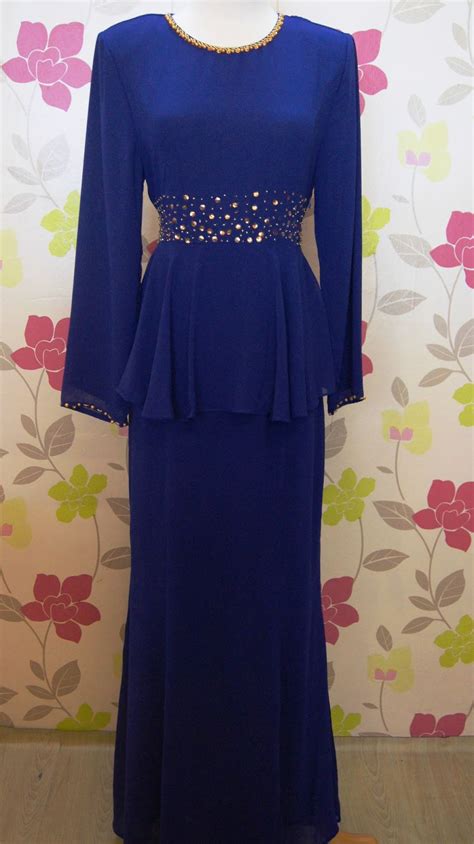 Yeni tasarım peplum baju kurung dantel takım elbise müslüman kadınlar için maroon abaya malezya singapur. Butik Qaireen: Baju Kurung Peplum Electric Blue