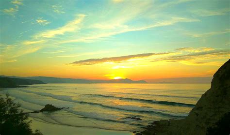 Buen baño al atardecer - Surf 30 - Solo Surf