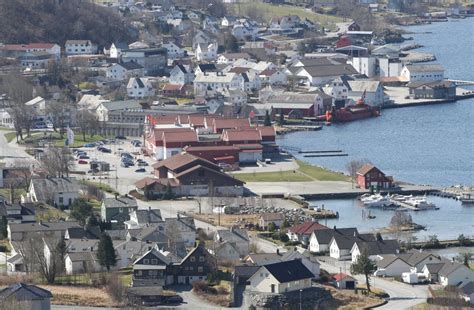 Vindafjord on norjan kunta rogalandin läänissä.sen rajanaapureita ovat lounaassa tysvær, kaakossa suldal ja idässä etne.kunnan vesialueet rajoittuvat sveioon lännessä, stordiin luoteessa ja kvinnheradiin koillisessa. Små utsikter til folkevekst