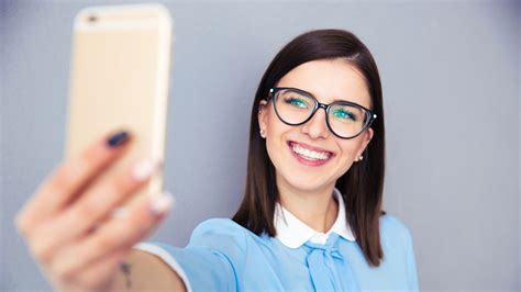 Mit Stick Oder Ohne 11 Tipps Für Das Perfekte Selfie Netzwelt