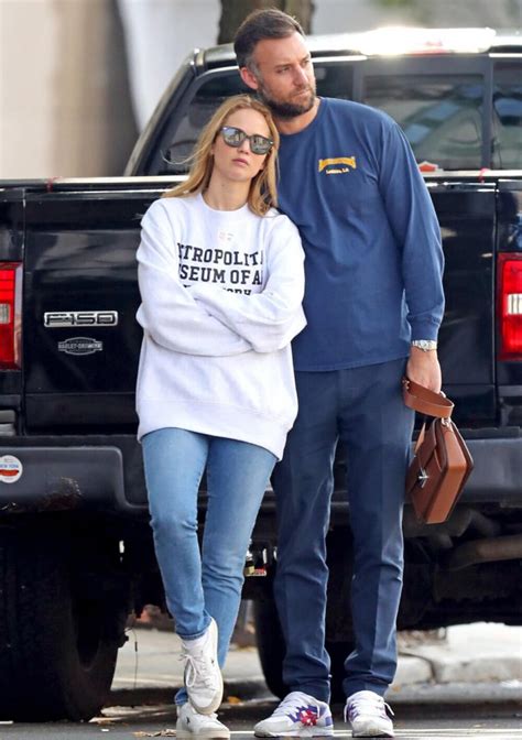 But exactly who is jennifer lawrence's husband? Who Is Jennifer Lawrence Husband? Everything About Her ...