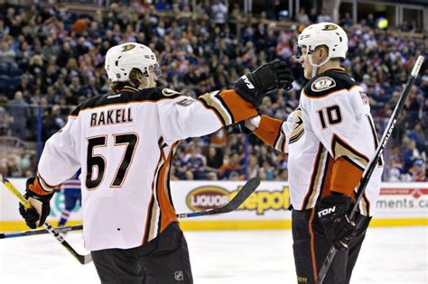 Tatís hits 2 hrs, padres beat l.a. Perry aide les Ducks à gagner 2-1 contre les Oilers | La ...