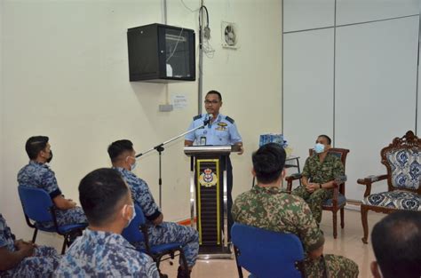 Permohonan pengambilan atm atau jom masuk tentera ini melibatkan pengambilan di tentera darat malaysia (tdm), tentera udara (tudm) dan tentera laut (tldm). MAJLIS PENUTUP KURSUS PENDIDIKAN MORAL DAN ETIKA TENTERA ...