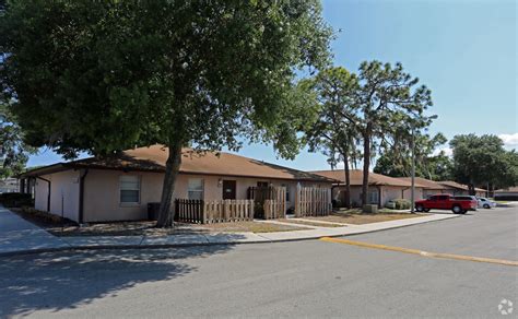 The perfect 1 bedroom apartment is easy to find with apartment guide. Autumnwood Apartments Rentals - Lakeland, FL | Apartments.com