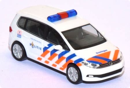In indonesian (a former colony) the country is called belanda. 1zu87.eu | Shop für gebrauchte Modellautos - VW Touran ...