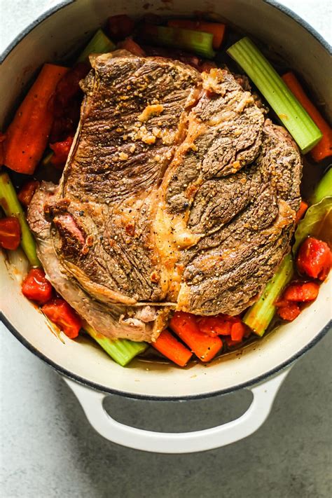 See full list on foodnetwork.com The Best Whole30 Dutch Oven Pot Roast (Slow Cooker Option ...