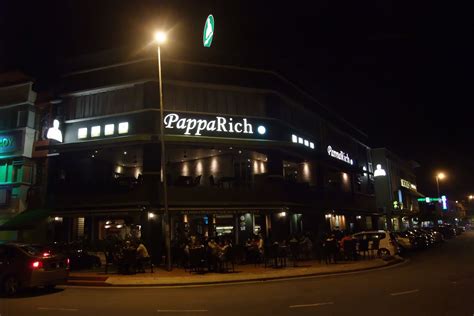 Surroundings consist of shop offices, condominiums, colleges and food & beverage outlets. haPpY HaPpY: Papa Poor Going to PappaRich @ Rampai ...