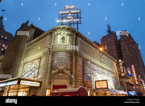 Broadway Theatre New York Lights Hi Res Stock Photography And Images