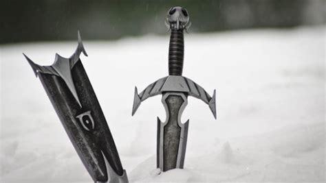 Net Loot A Wild Handcrafted Skyrim Replica Dagger Appears
