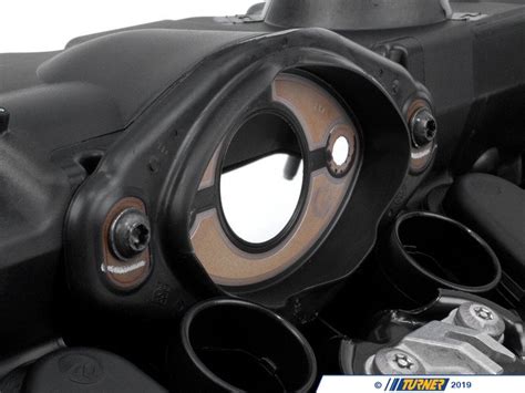 Steps would be the same for replacing the valve cover gasket. 11127552281 - Genuine BMW Valve Cover Kit - E82 128i, E9X 328i, E60 528i, E70 X5 3.0si, E83 X3 ...