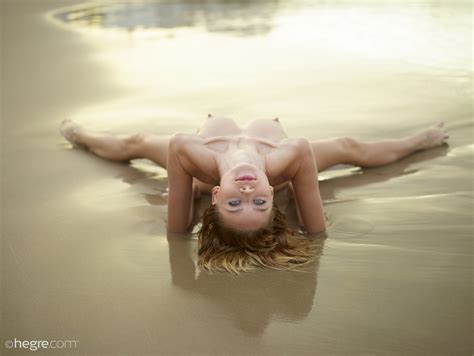 Sonya In Sunrise On The Beach By Hegre Art Erotic Beauties