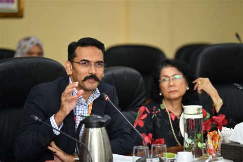 The ministry is responsible for skills development, labour, occupational safety and health, trade unions, industrial relations, industrial court, labour market information and analysis, social security. UNI MALAYSIA LABOUR CENTRE: Ministry of Manpower Indonesia ...