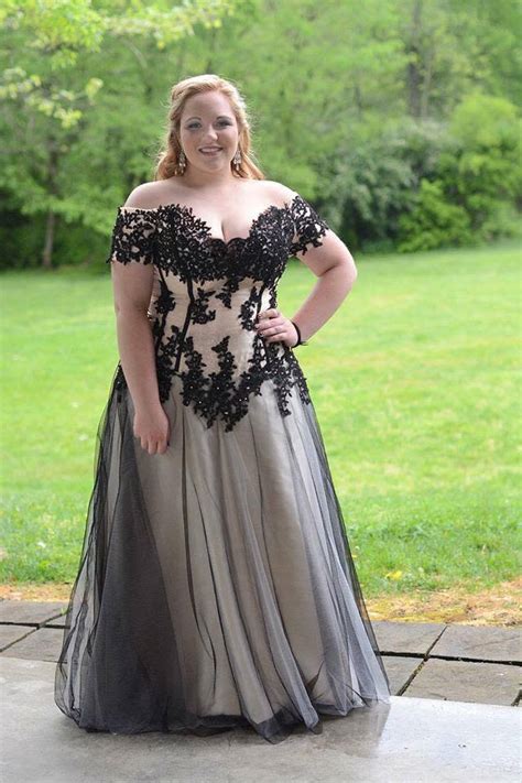 This Is What A ‘revealing Prom Dress Looks Like According To One High