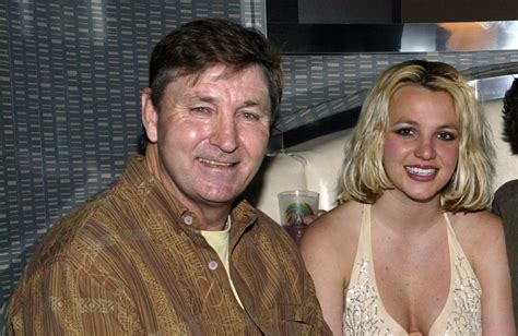 Britney Spears Dad Jamie Spears Has Had His Leg Amputated She Wants