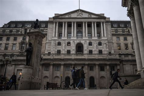 Bank Of England Holds Rates And Says Vaccines ‘reduce Risks To Economy