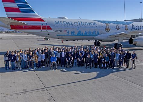 All-Veteran Crew Flies Flagship Valor for Salute to the Troops Event