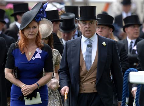 Oktober 1959 in london), ist die geschiedene ehefrau des britischen prinzen andrew, duke of york. Sarah Ferguson: Suizid-Drama bei Fergie nach Scheidung von ...