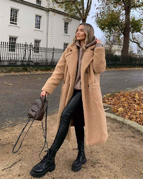 10 Snow Boot Outfits That Are Actually Chic The Cool Hour Style