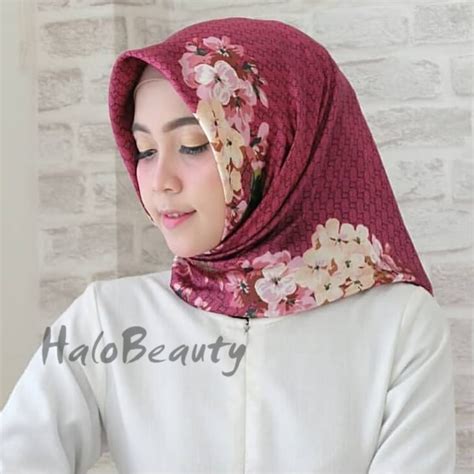 Tudung Bawal Printed Square Satin Hijab Cantik L115 Shopee Malaysia