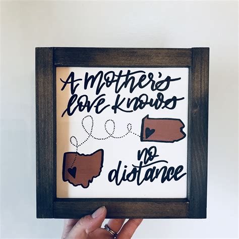 When she has a long day ahead of her and leftovers for lunch, this portable food container will come in handy. Mother's Day gift | mother quotes | Mom gift | long ...