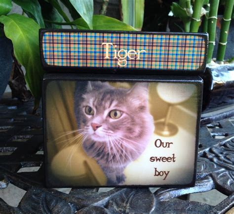 Get the best deal for cat personalised pet urns from the largest online selection at ebay.com. Personalized Urn for Ashes | Custom pet urn, Pet urns cat ...