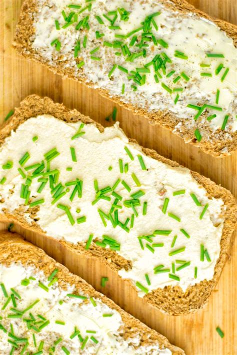 Jan 01, 2020 · even if you've never made homemade bread or worked with yeast before, this homemade crusty artisan bread is for you. Artisan Bread (one bowl, Dutch oven) - Contentedness Cooking