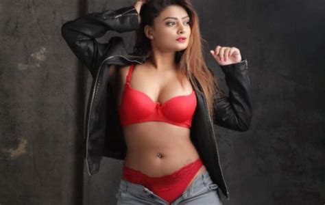 Top Sexiest And Hottest Indian Models Of All Time Gambaran