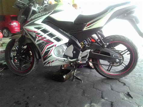 Monggo disimak modifikasi vixion old jari jari full fairing ini bikin pangling brosis. Cara Modifikasi Motor Vixion Murah Tapi Tetap Keren ...